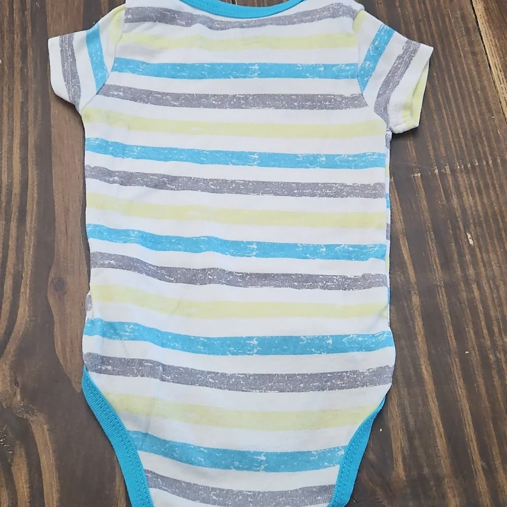Quiksilver Bodysuit Set Size 6-9m